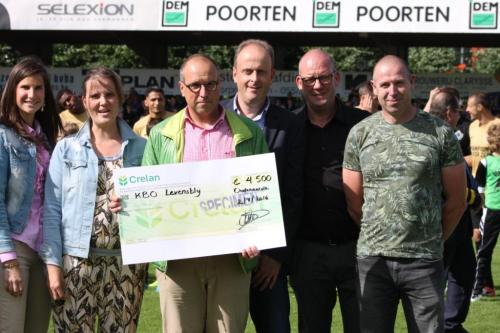 KSVO FIETST VOOR LEVENSBLIJ - AFGIFTE CHEQUE